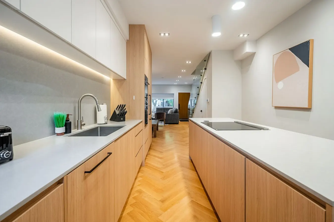 Luxury 4BR House Beautifully Designed Sleeps 8 15