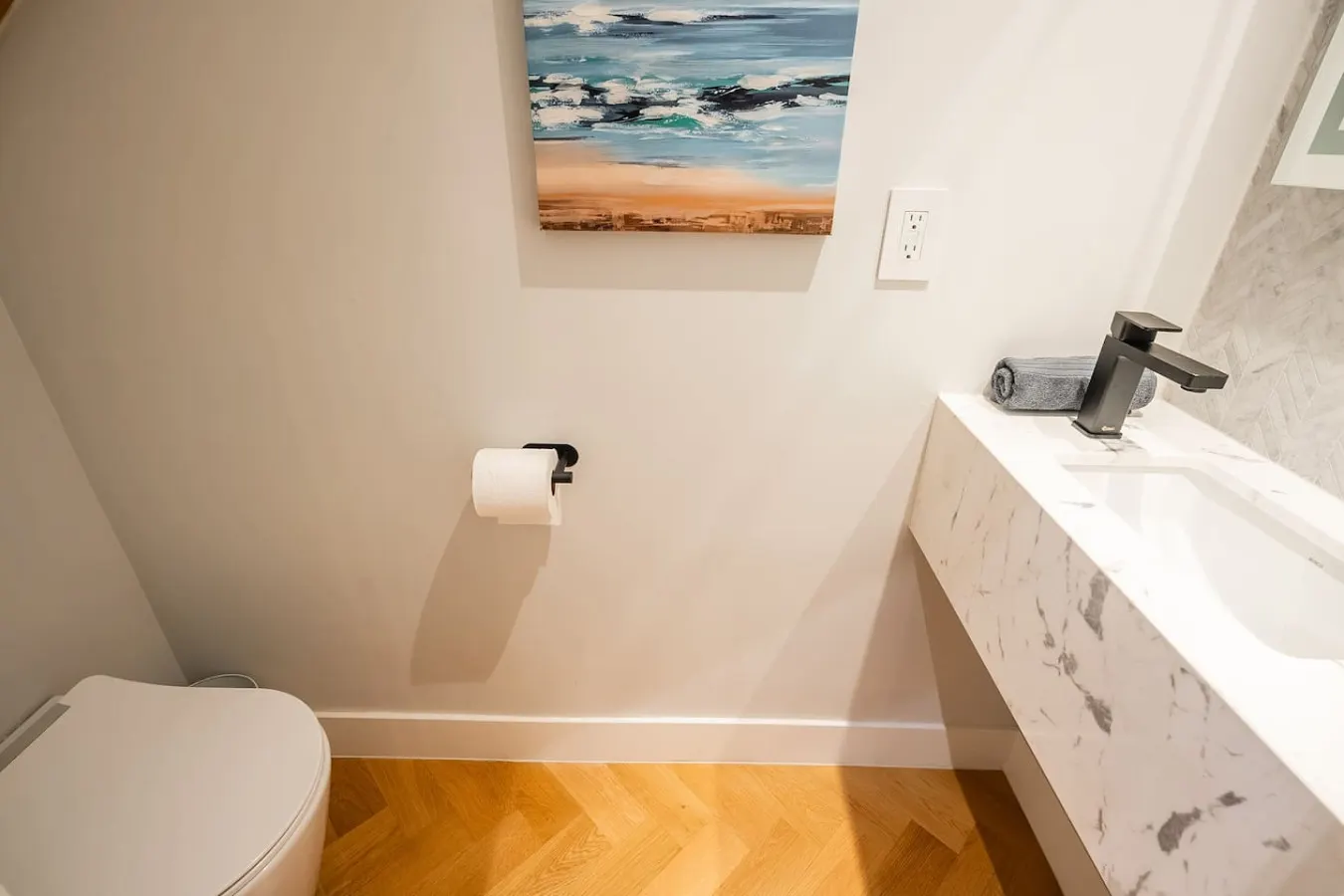 Luxury 4BR House Beautifully Designed Sleeps 8 17