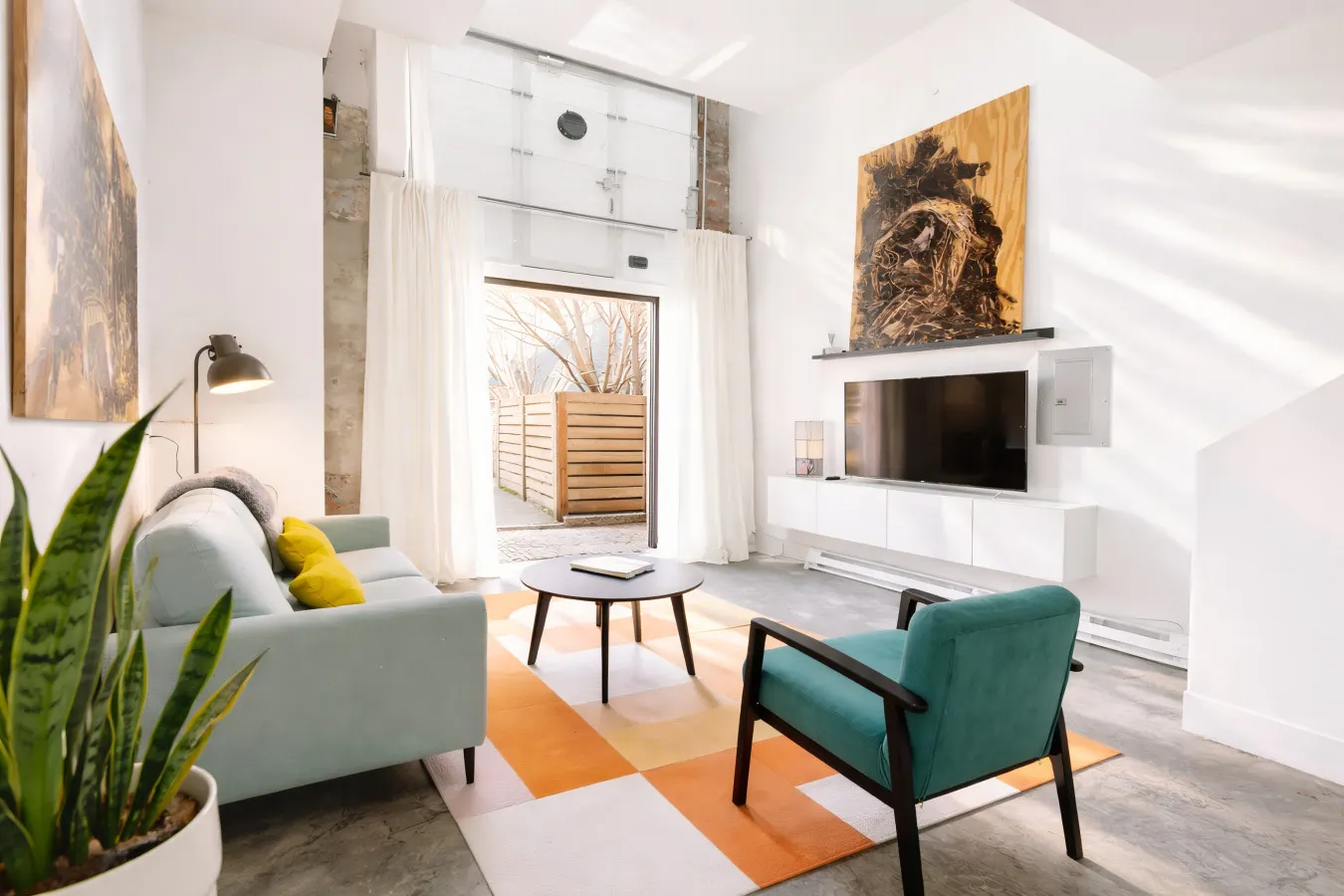 Stylish Artist Loft, Steps from TQL Stadium 4