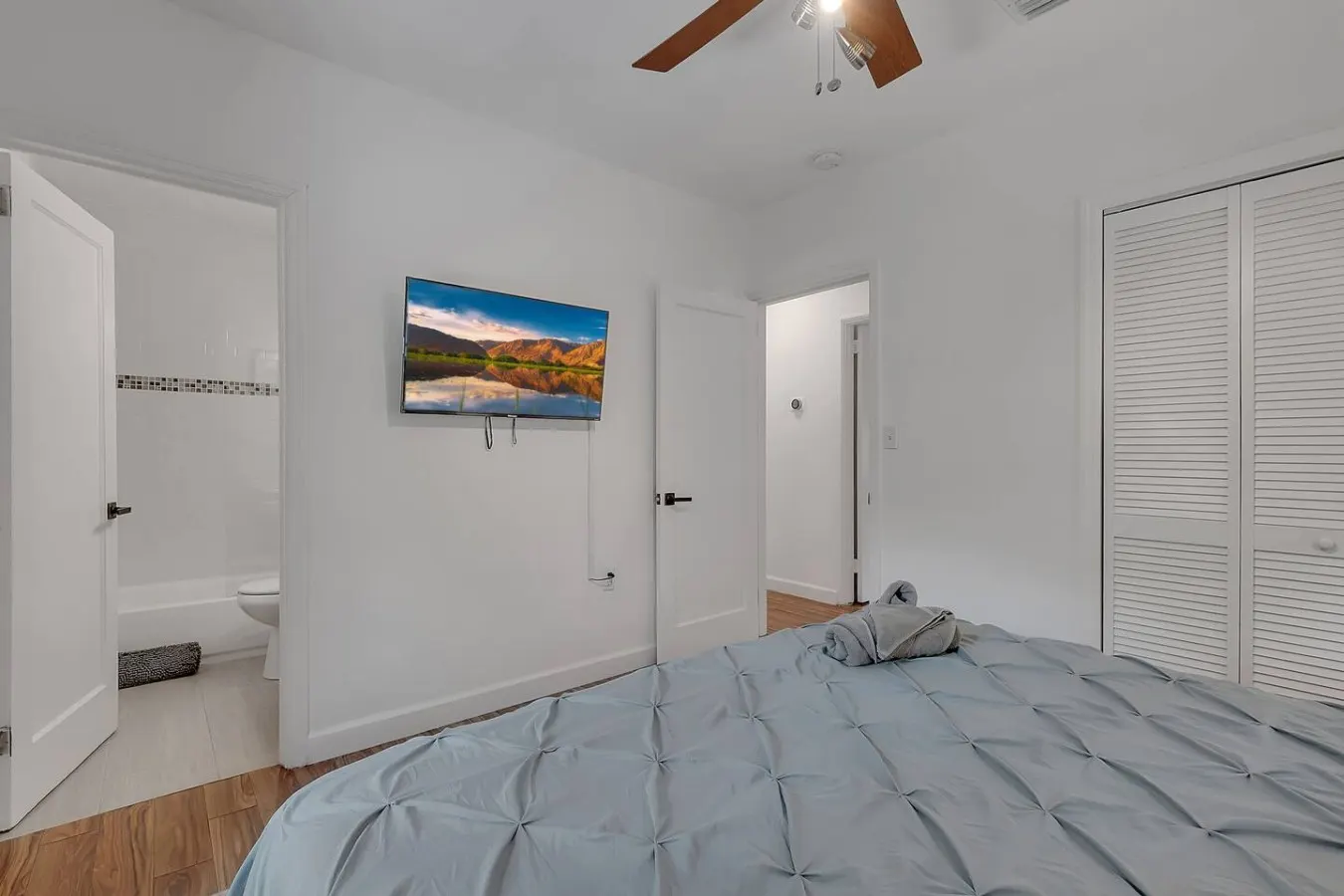 Gated Charming Home next to the Design District 10