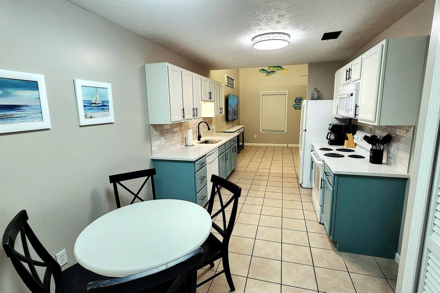 5926- Updated 2BR Duplex 4 Blocks to Beach-Sleeps6 6