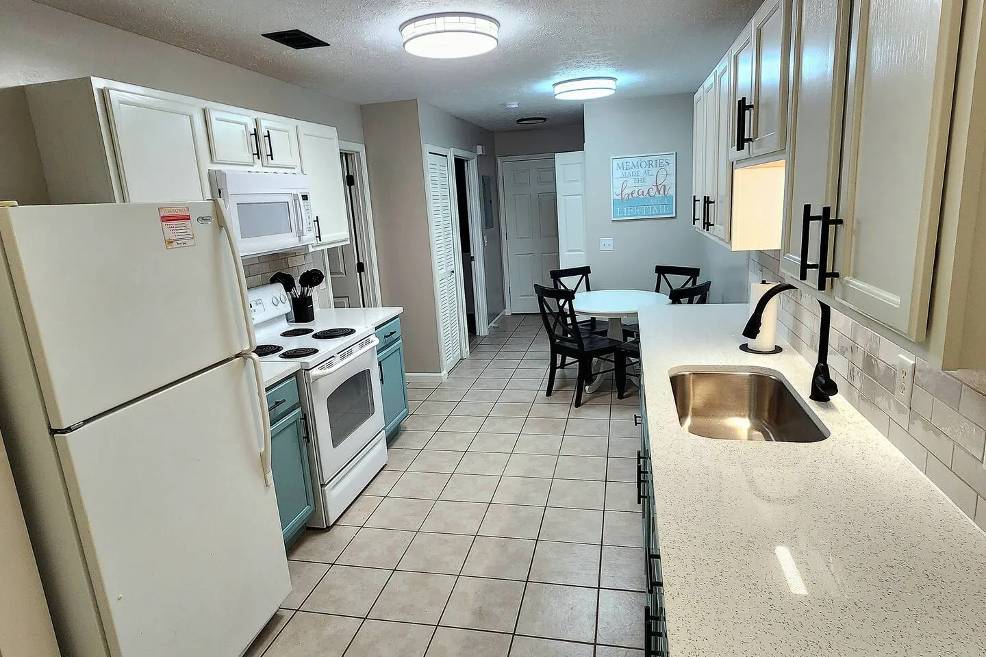 5926- Updated 2BR Duplex 4 Blocks to Beach-Sleeps6 8