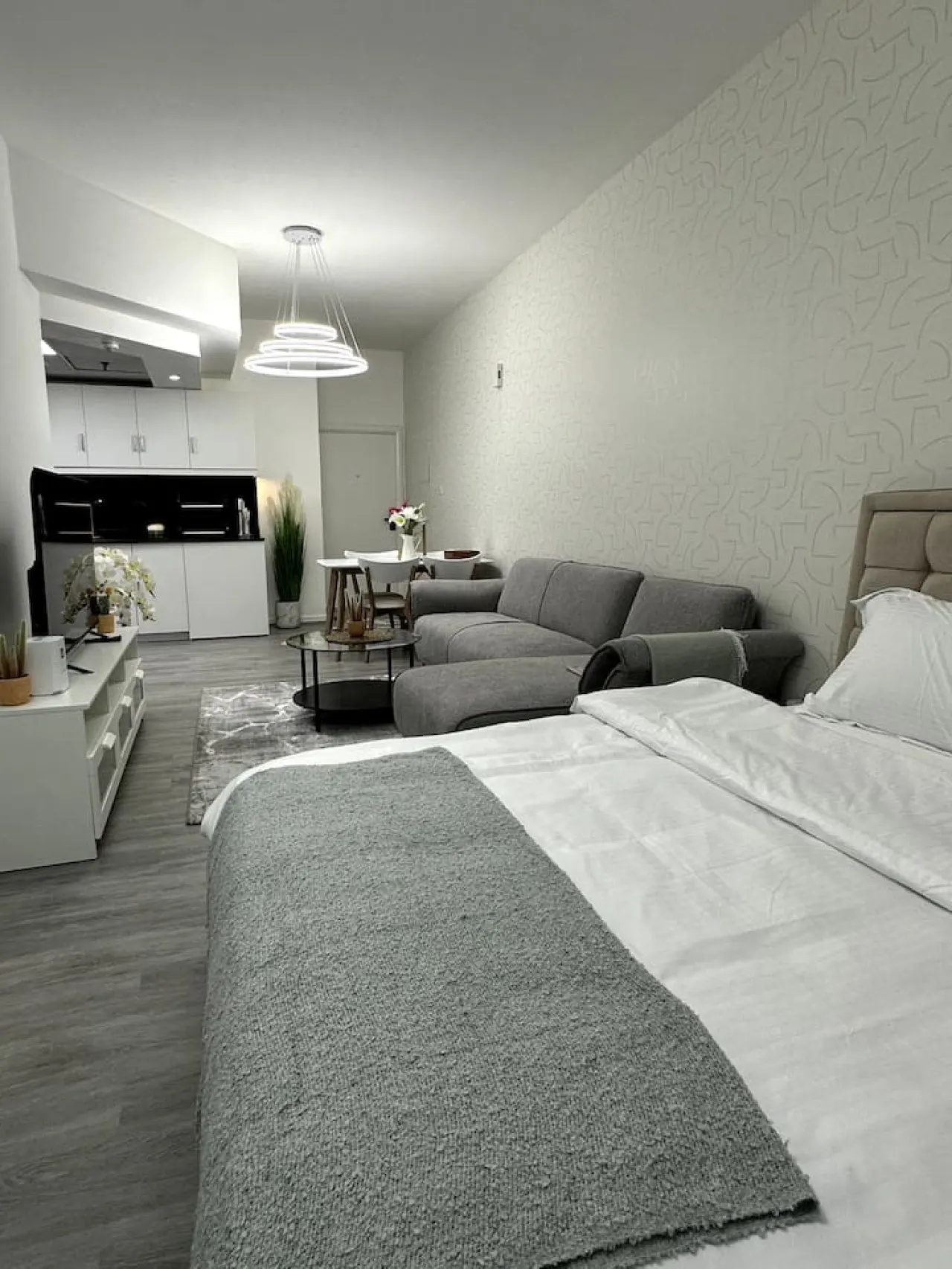 Dubai Marina - Huge Luxury Studio Apartment 9