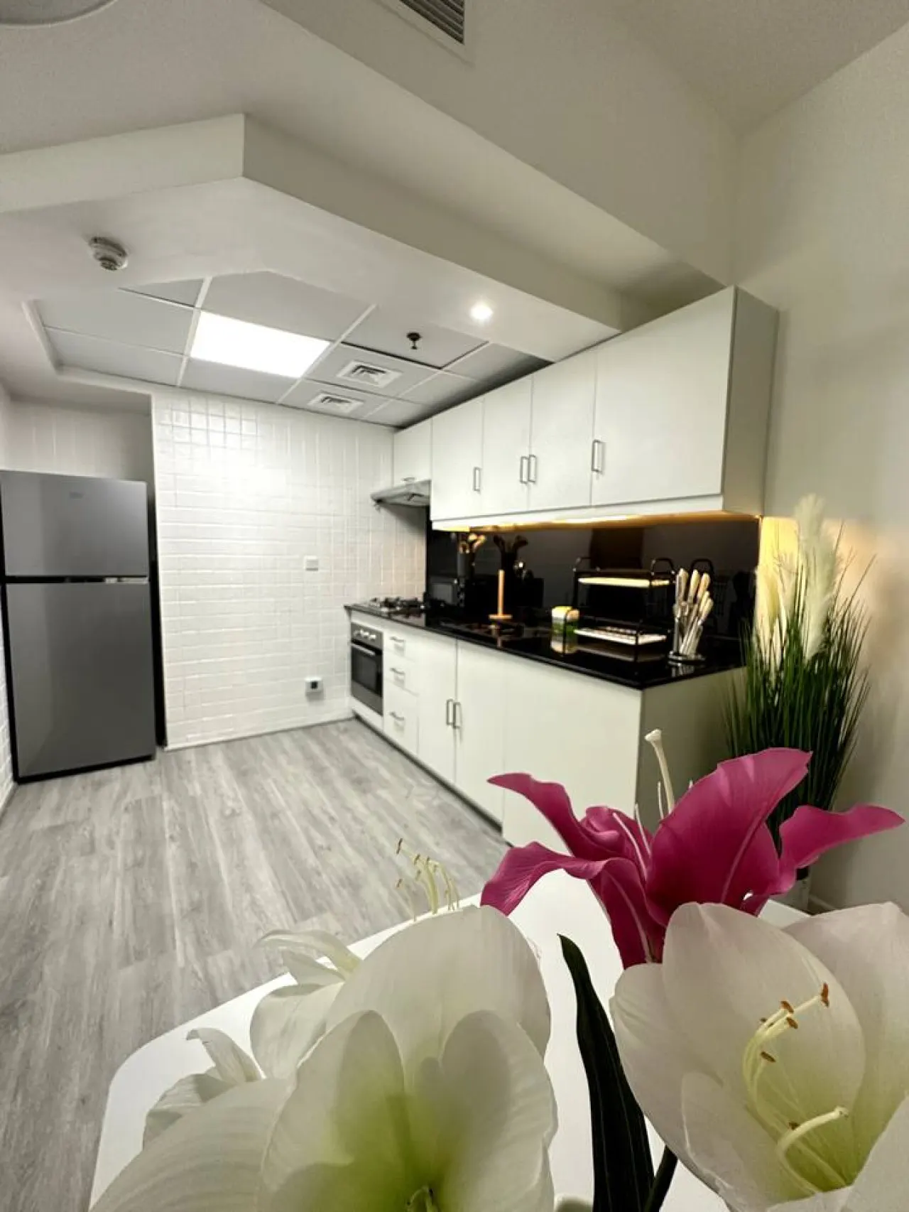 Dubai Marina - Huge Luxury Studio Apartment 5