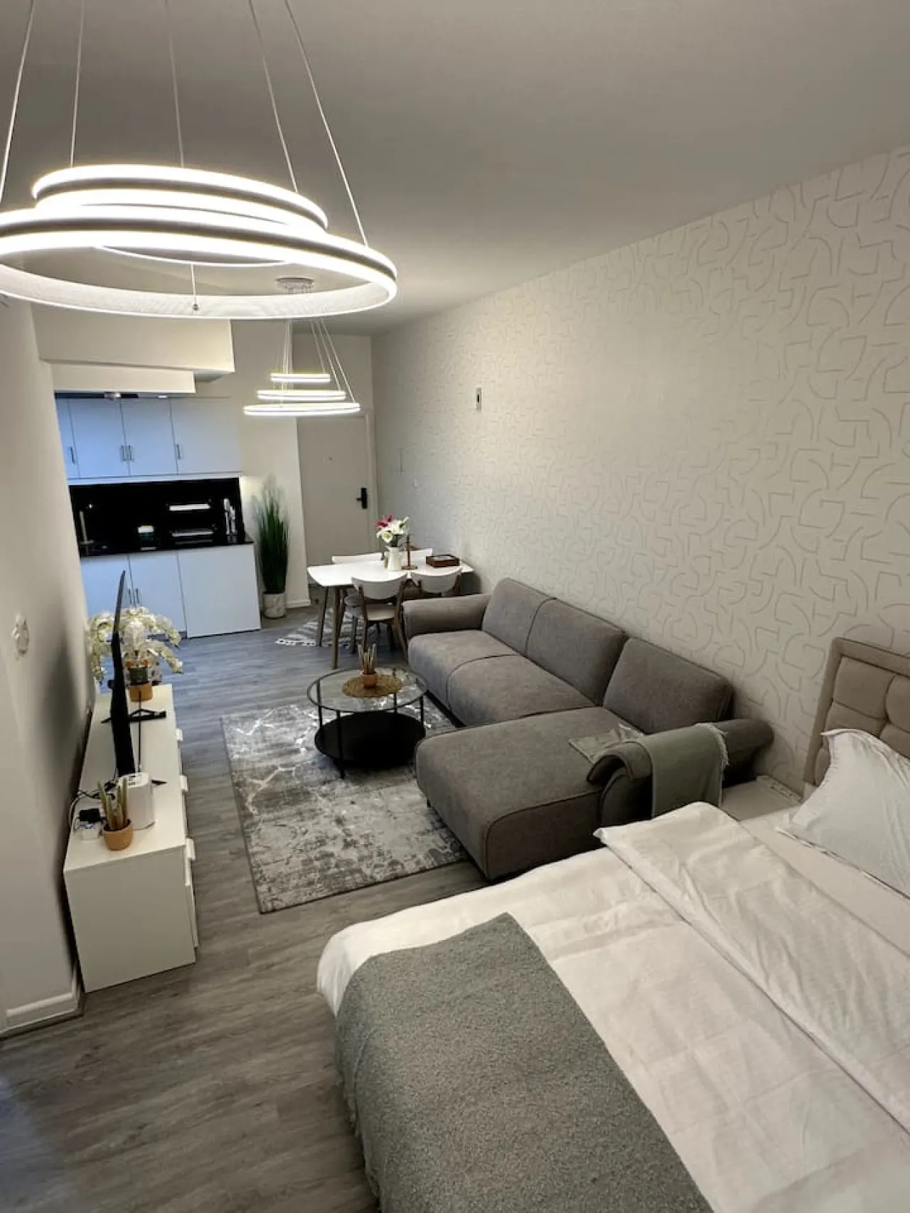 Dubai Marina - Huge Luxury Studio Apartment 8