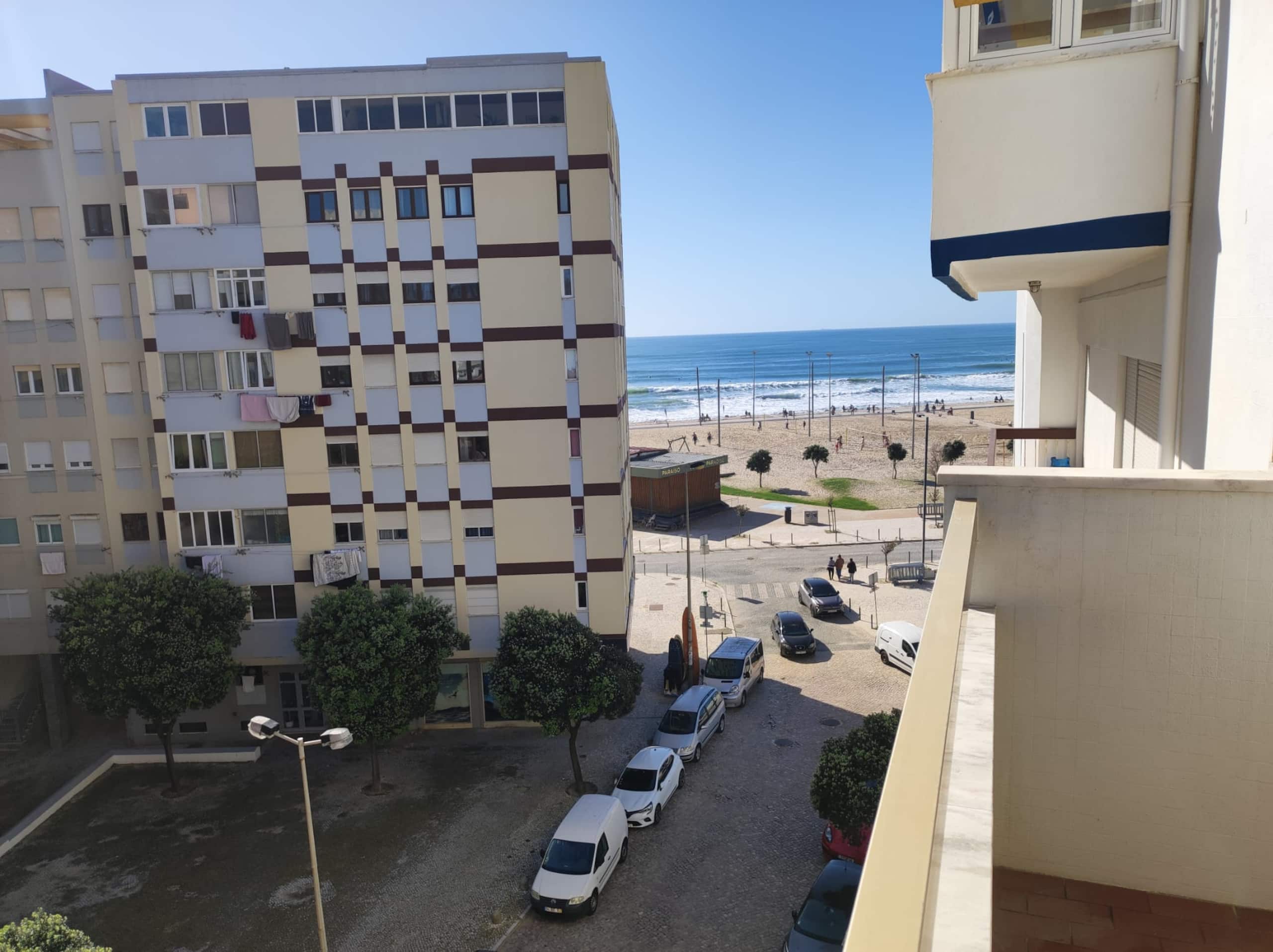 Sun in Caparica 36
