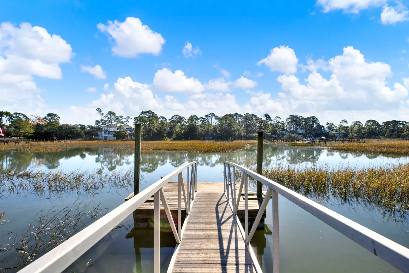 Chimney Pot Cottage - 2bed 2bath Waterfront with Dock