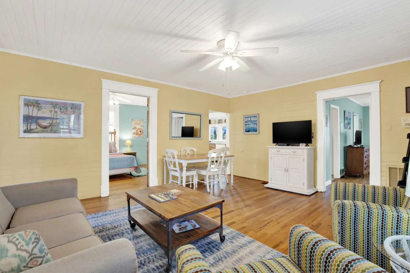 Chimney Pot Cottage - 2bed 2bath Waterfront with Dock — photo 5