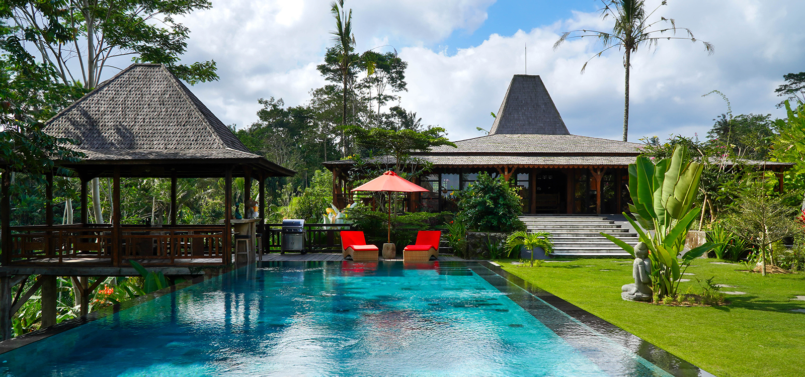 Beautiful Joglo Villa Surround by Ricefield 14