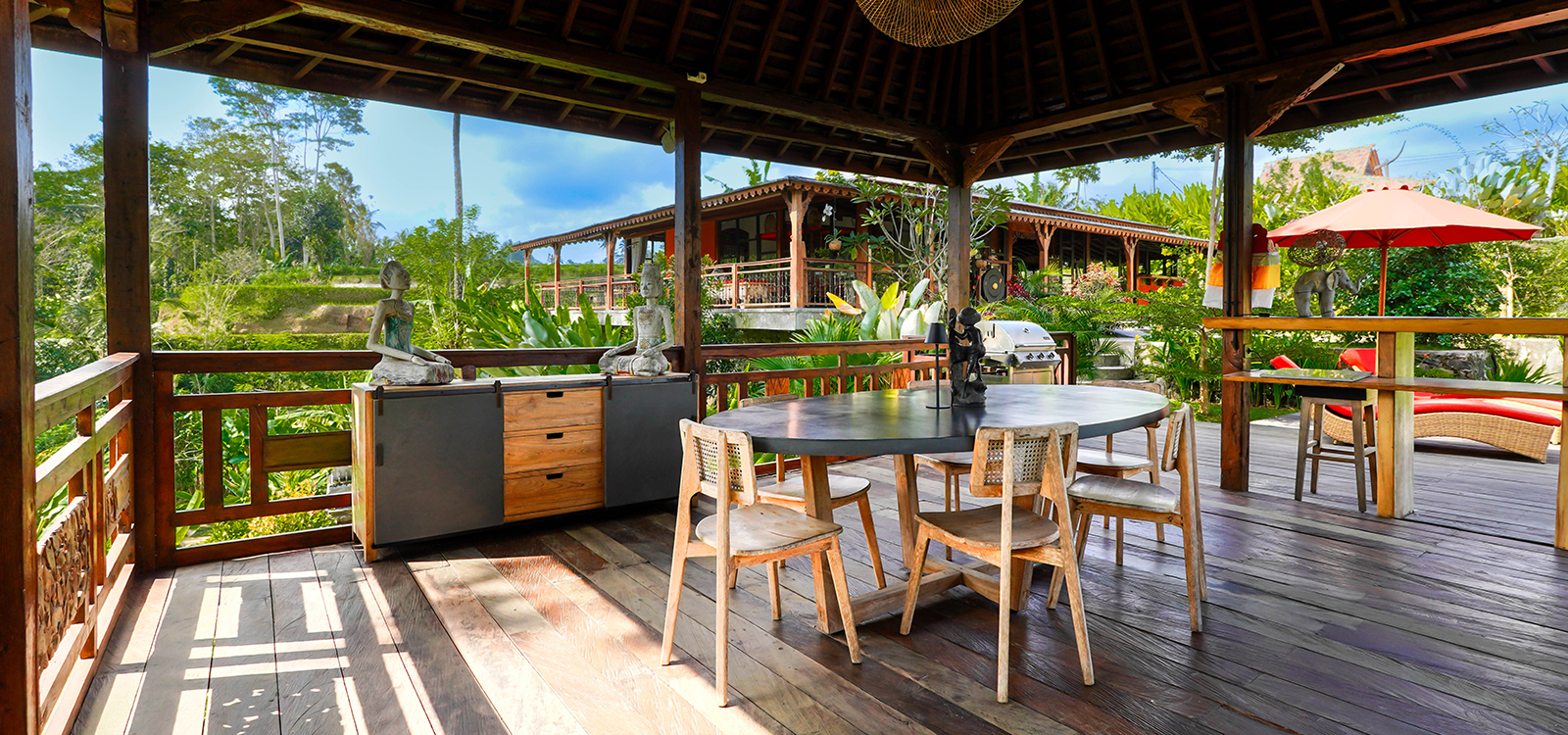 Beautiful Joglo Villa Surround by Ricefield 15