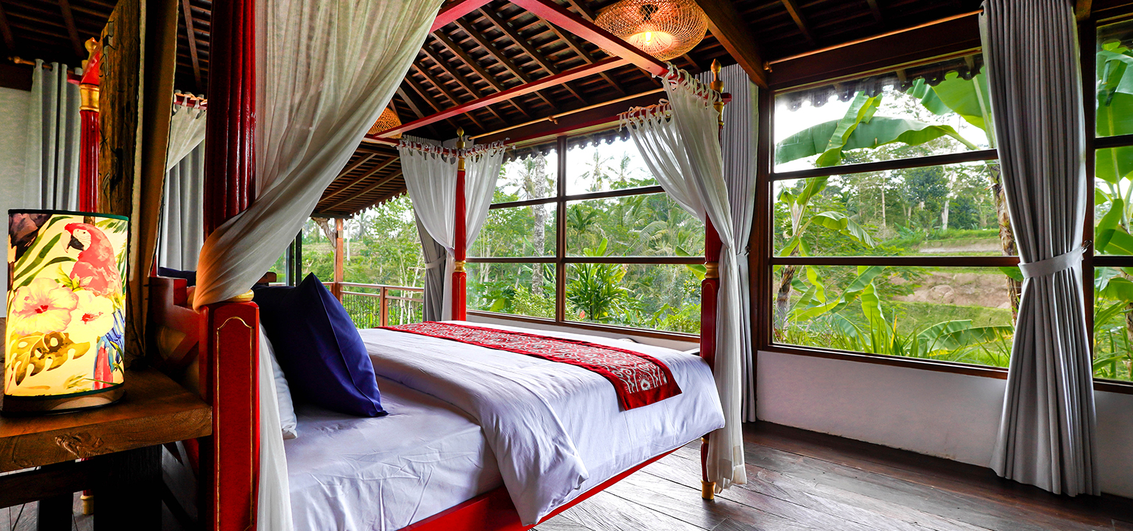 Beautiful Joglo Villa Surround by Ricefield 17