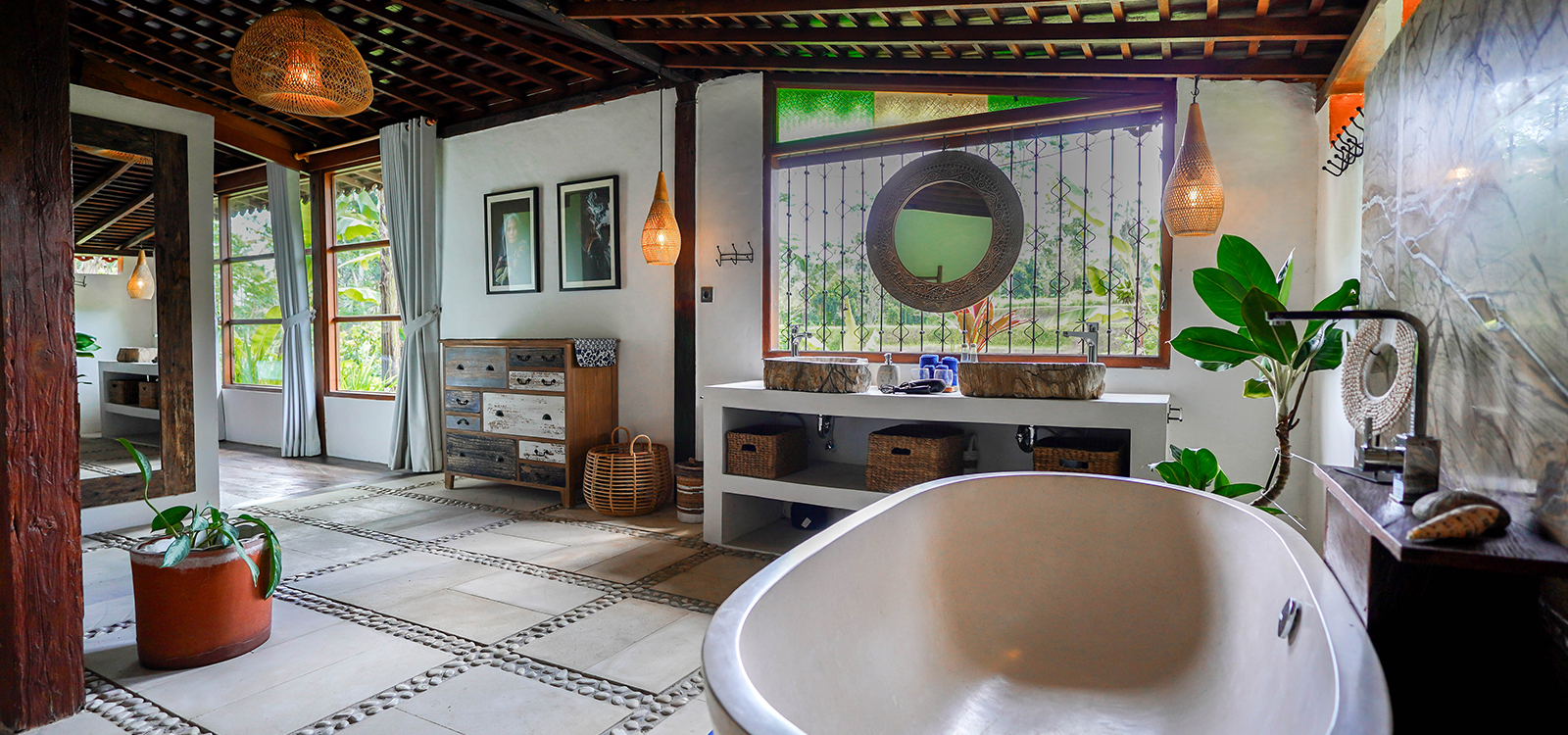Beautiful Joglo Villa Surround by Ricefield 18
