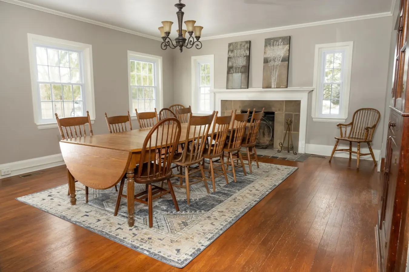 Seven Oaks Estate 8