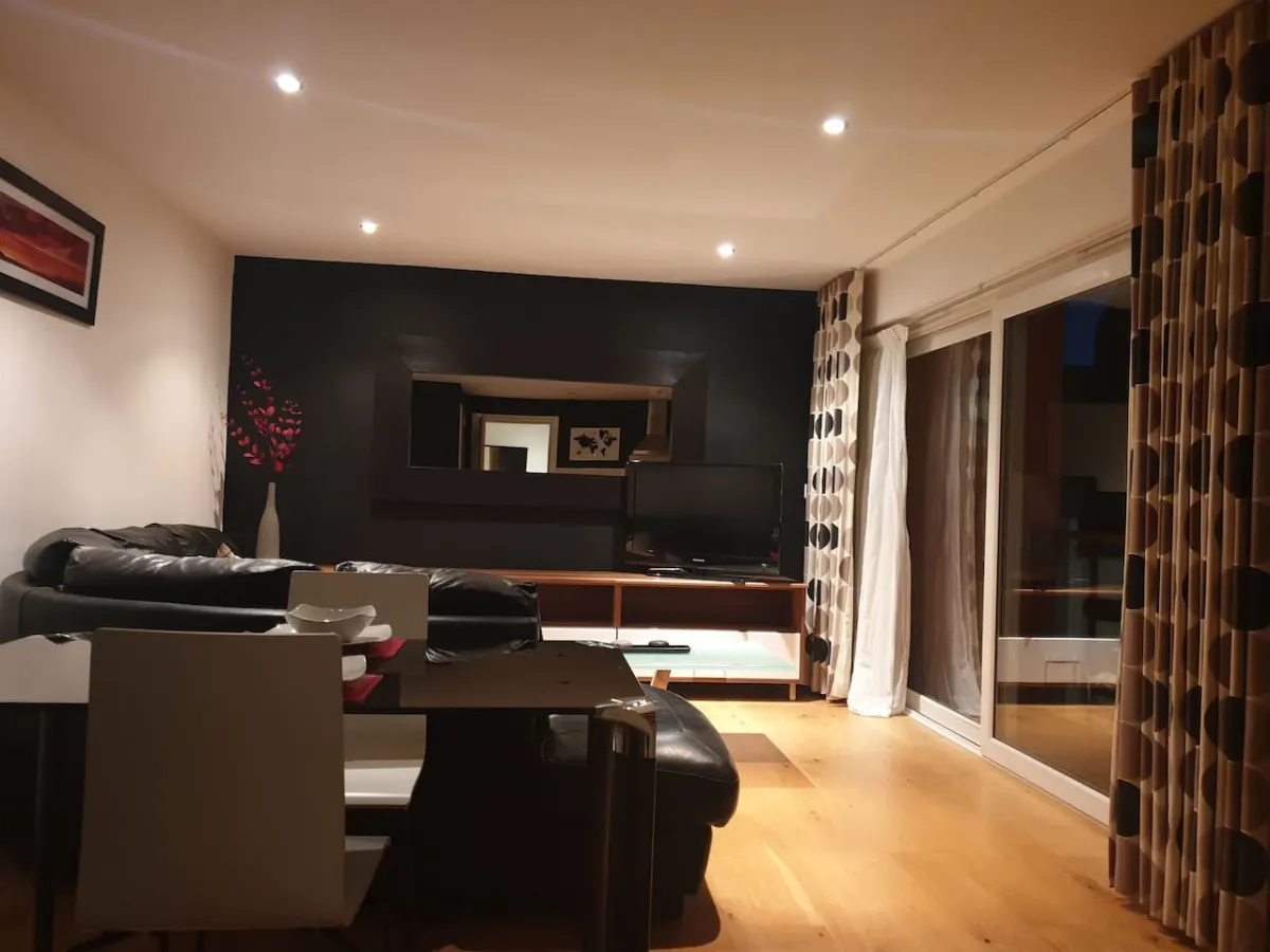 Hullidays》The Sawmill Suite 6