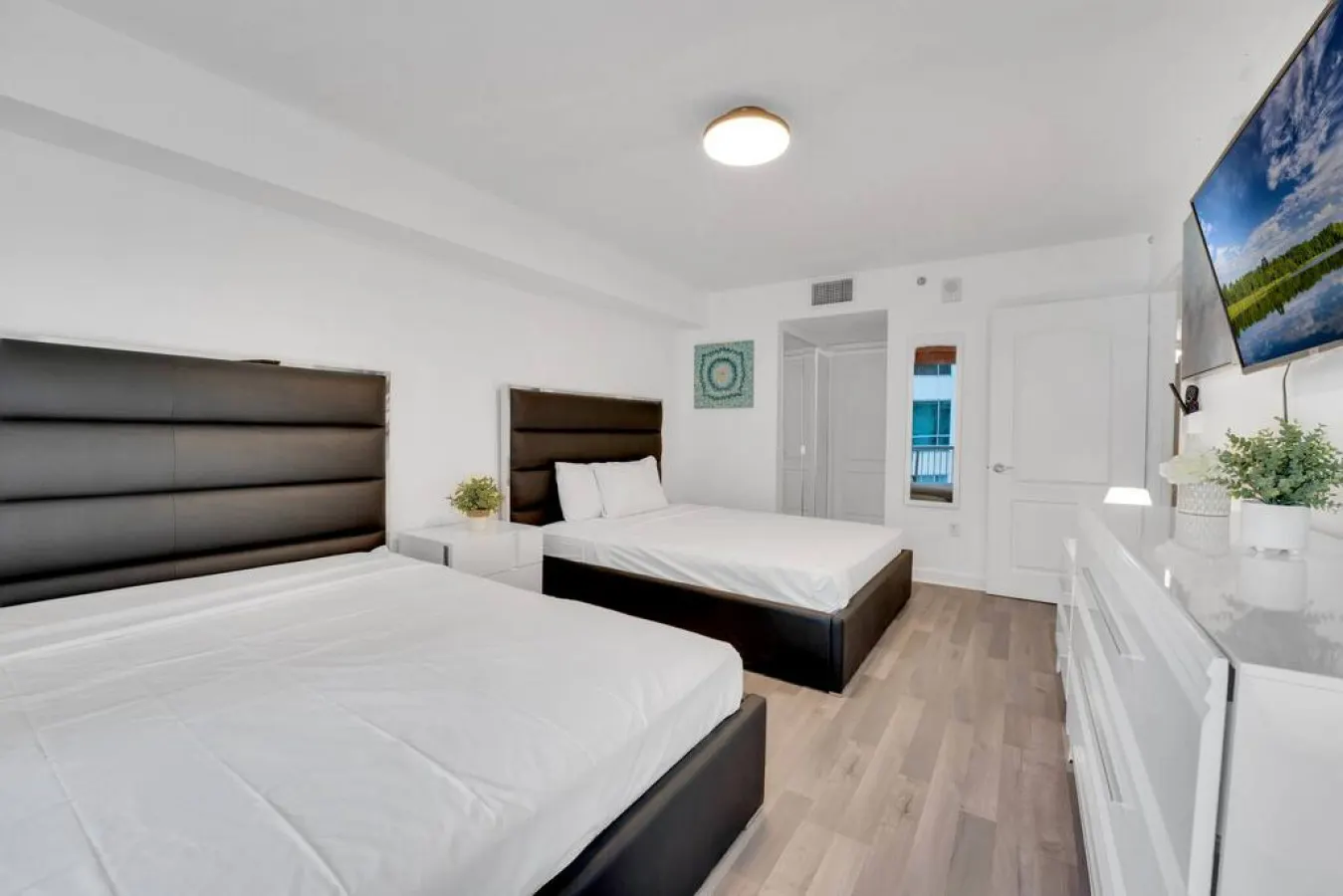 Impressive Unit in the heart of Brickell W Parking 14
