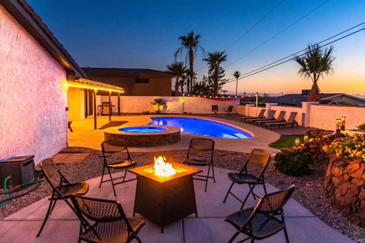 Havasu Viejo - Pool, Spa, Game Room, Fire Pit