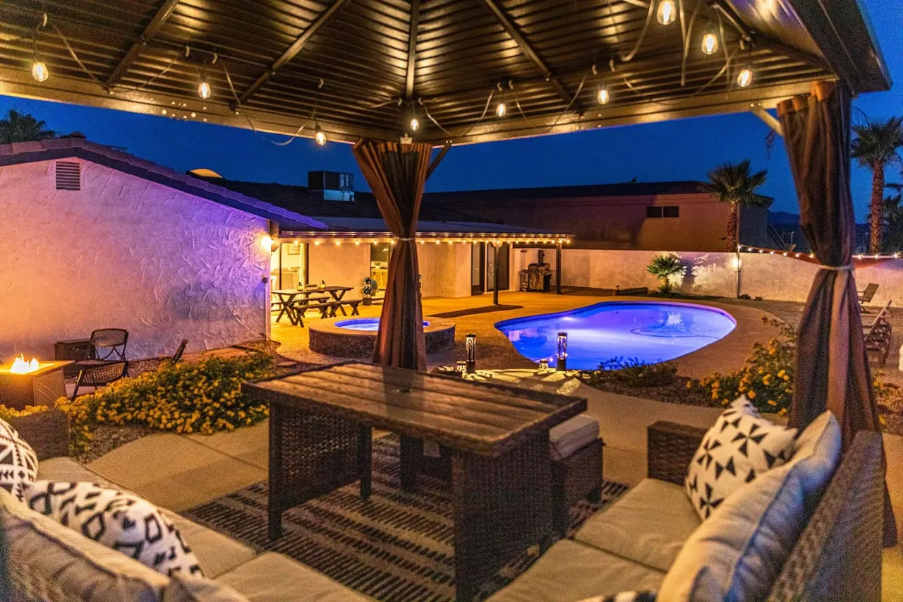Havasu Viejo - Pool, Spa, Game Room, Fire Pit 6