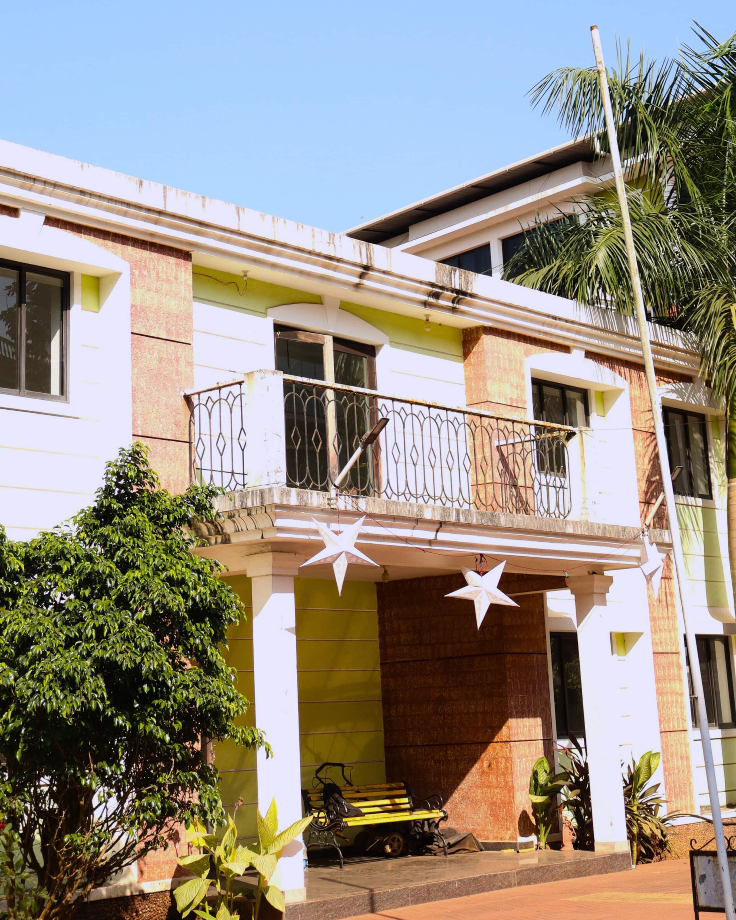 Beach-Close Living at Candolim |1BHK- Niksh Stays 3
