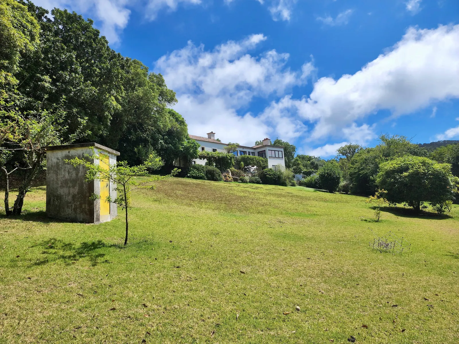 Casa do Celeiro (architect/artist house) 31