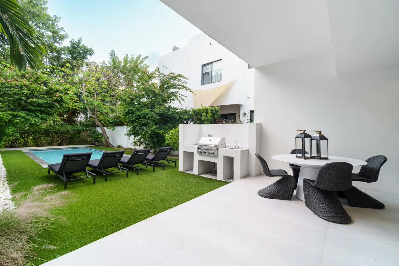 Casablanca 3BR 4BA for 8 Private Pool, Outdoor Dining, Grill, Billiards & More Coconut Grove, Miami 2