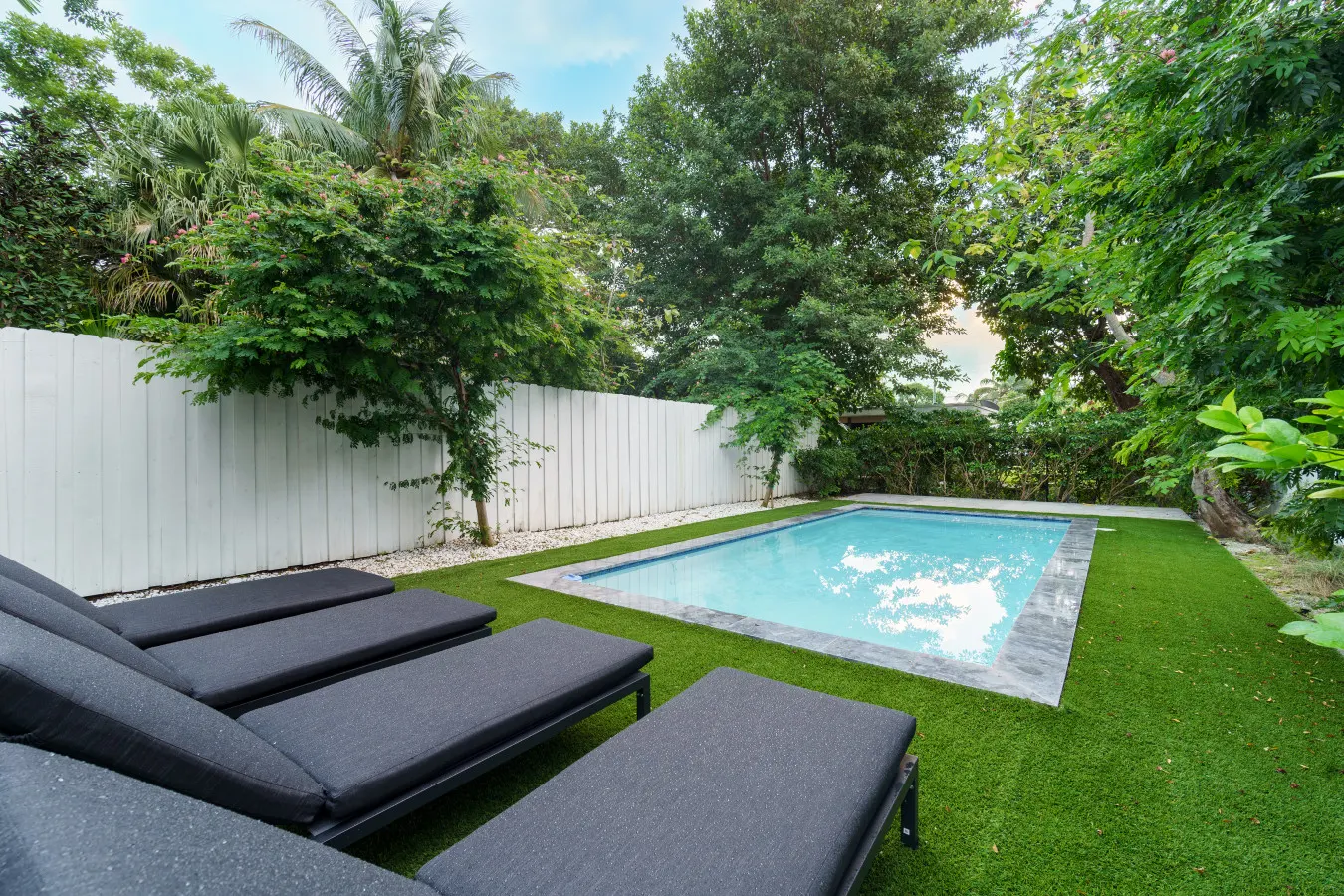 Casablanca 3BR 4BA for 8 Private Pool, Outdoor Dining, Grill, Billiards & More Coconut Grove, Miami 4