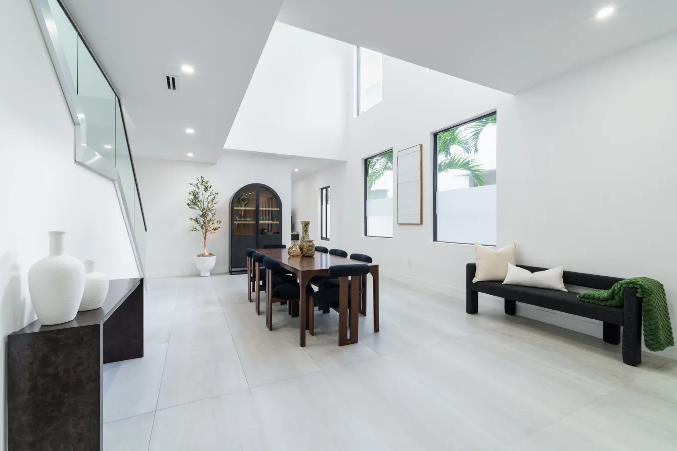 Casablanca 3BR 4BA for 8 Private Pool, Outdoor Dining, Grill, Billiards & More Coconut Grove, Miami 6
