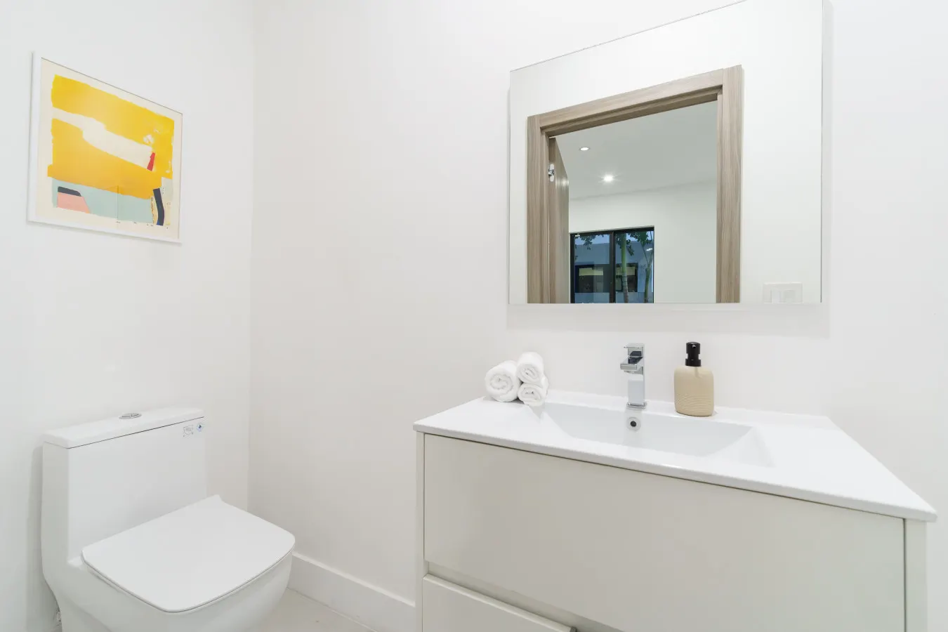 Casablanca 3BR 4BA for 8 Private Pool, Outdoor Dining, Grill, Billiards & More Coconut Grove, Miami 8