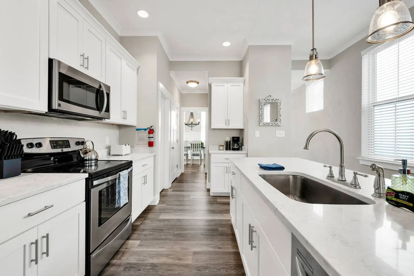 Coastal 4BR Walk To Boardwalk & Beach 17