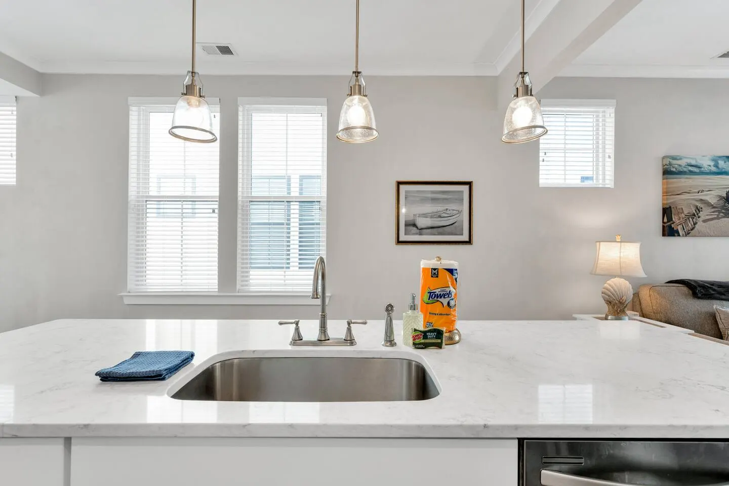 Coastal 4BR Walk To Boardwalk & Beach 6