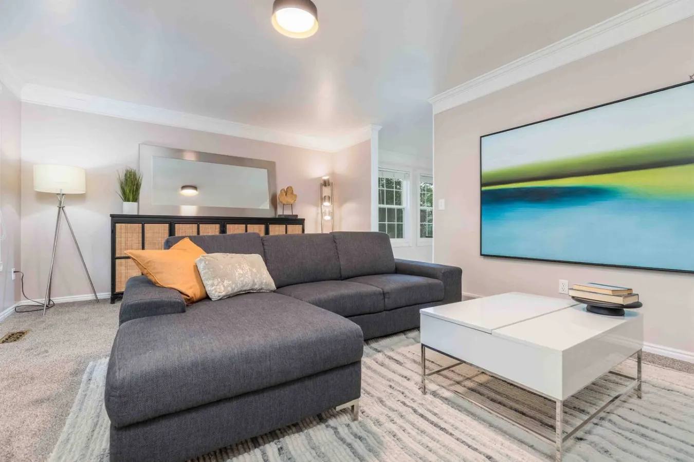 Perfect Farmington Family Home -Hot Tub, Large Deck and View - close to Lagoon! 9