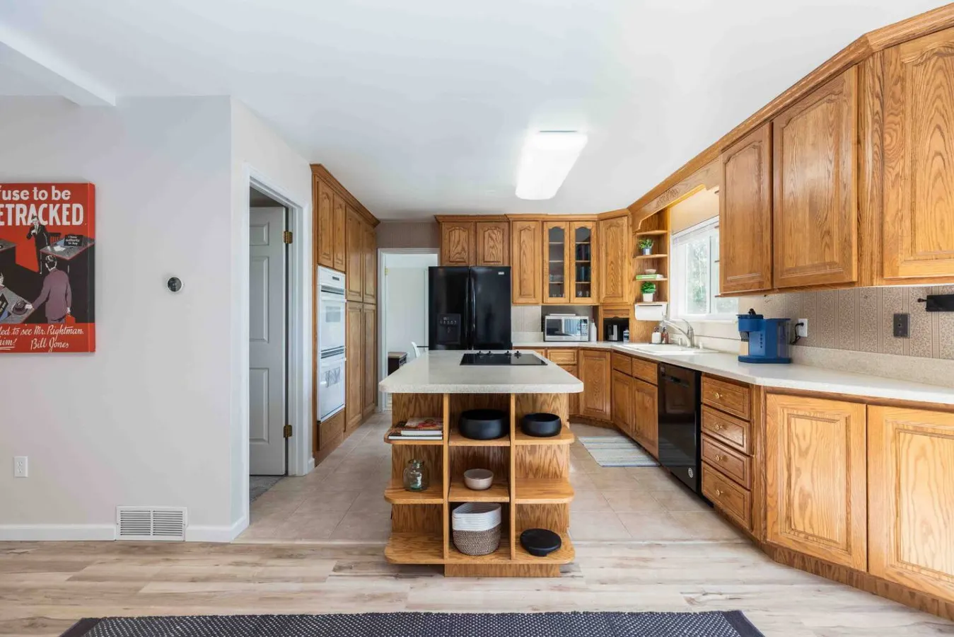 Perfect Farmington Family Home -Hot Tub, Large Deck and View - close to Lagoon! 16