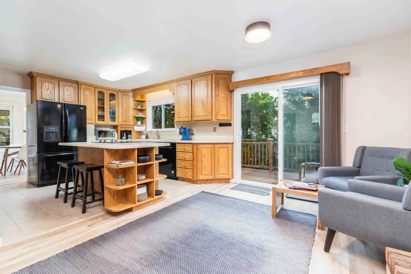 Perfect Farmington Family Home -Hot Tub, Large Deck and View - close to Lagoon! 17