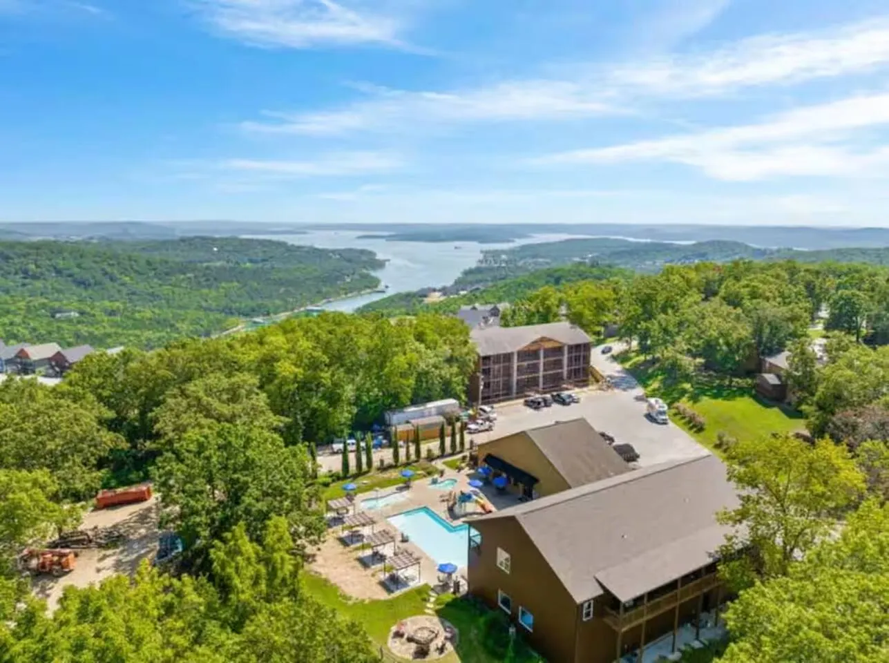 Lakeview Fun! Pool Table, Resort & Private Hot Tub — photo 2