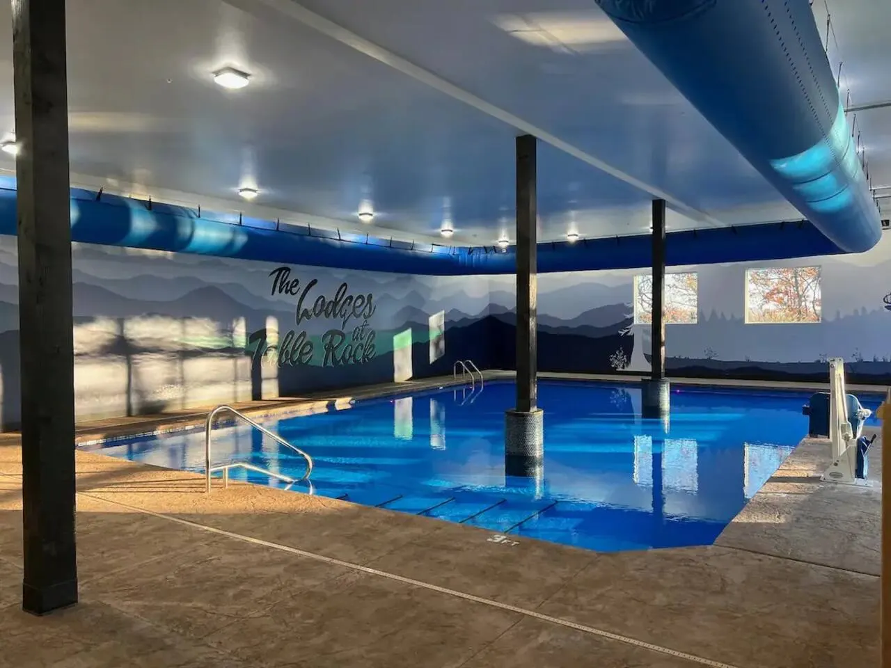 Lakeview Fun! Pool Table, Resort & Private Hot Tub 9
