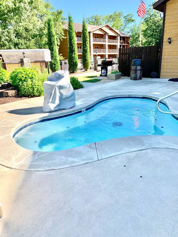 Lakeview Fun! Pool Table, Resort & Private Hot Tub 11