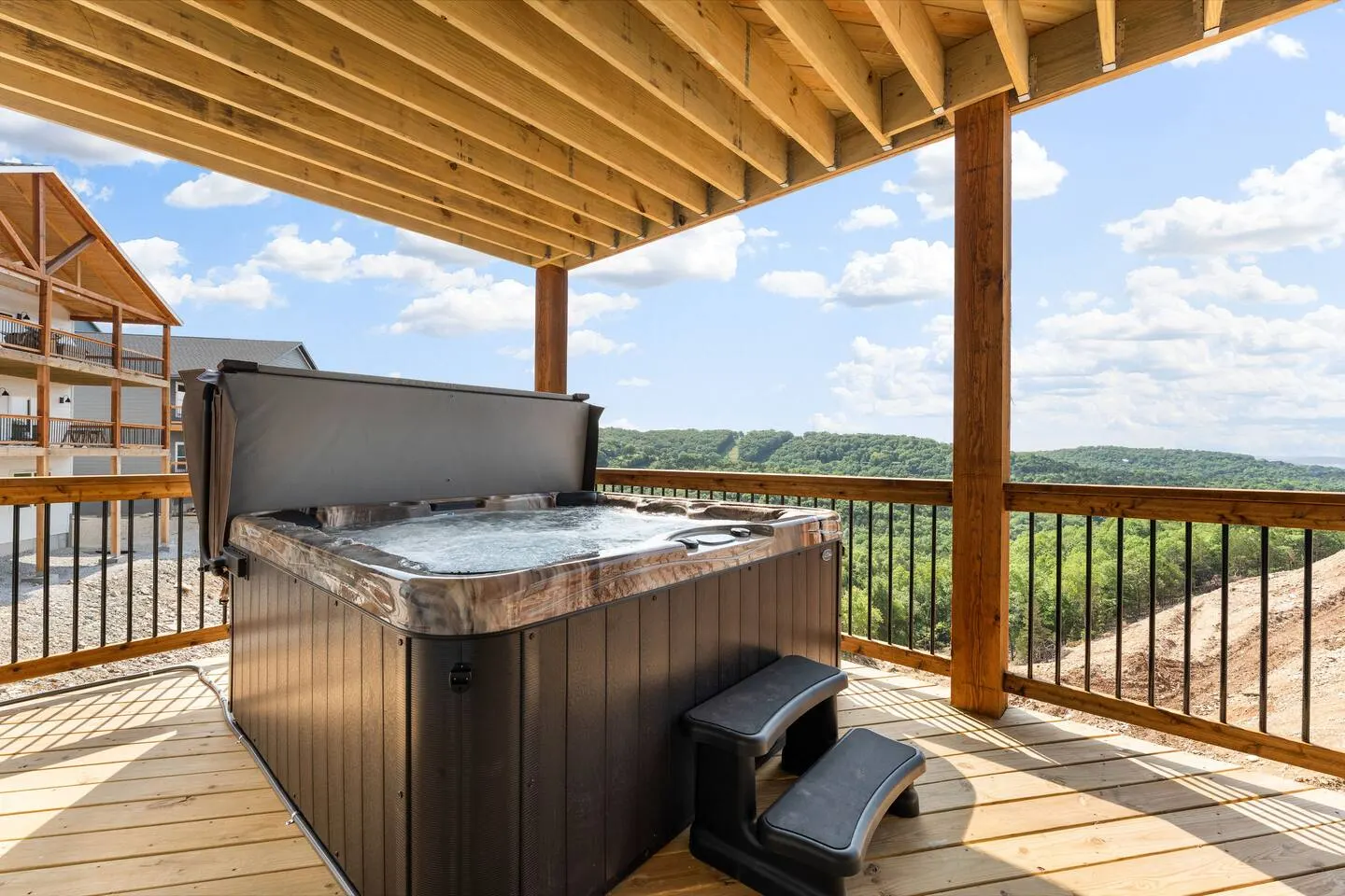 Lakeview Fun! Pool Table, Resort & Private Hot Tub — photo 4
