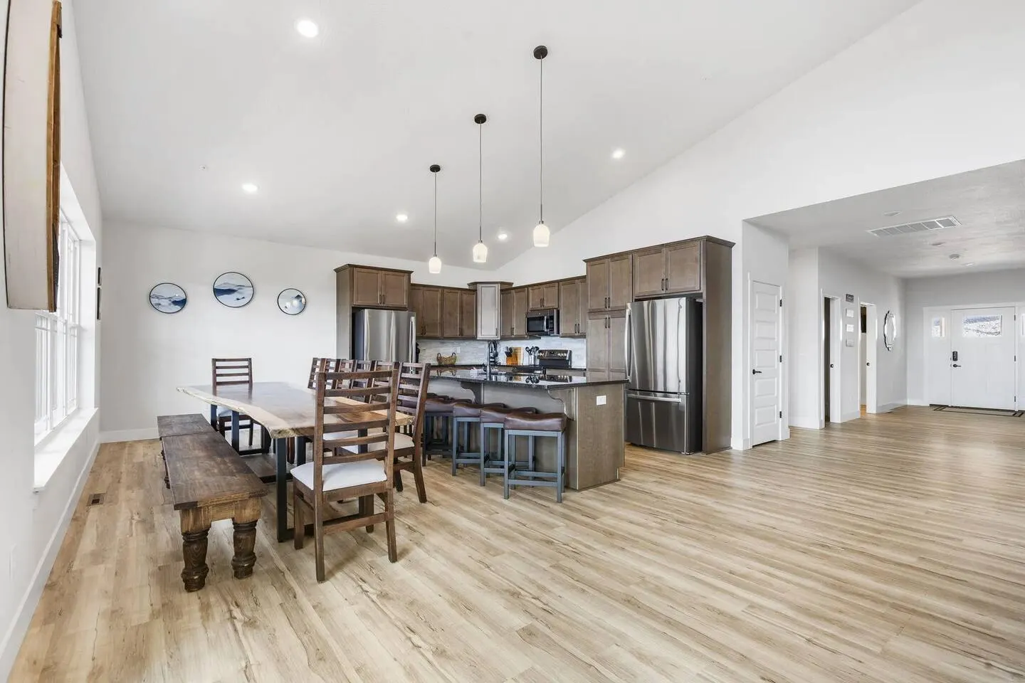 Lakeview Fun! Pool Table, Resort & Private Hot Tub 6
