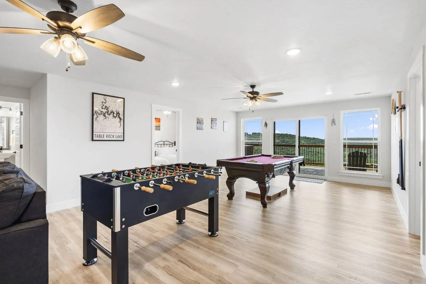 Lakeview Fun! Pool Table, Resort & Private Hot Tub 8