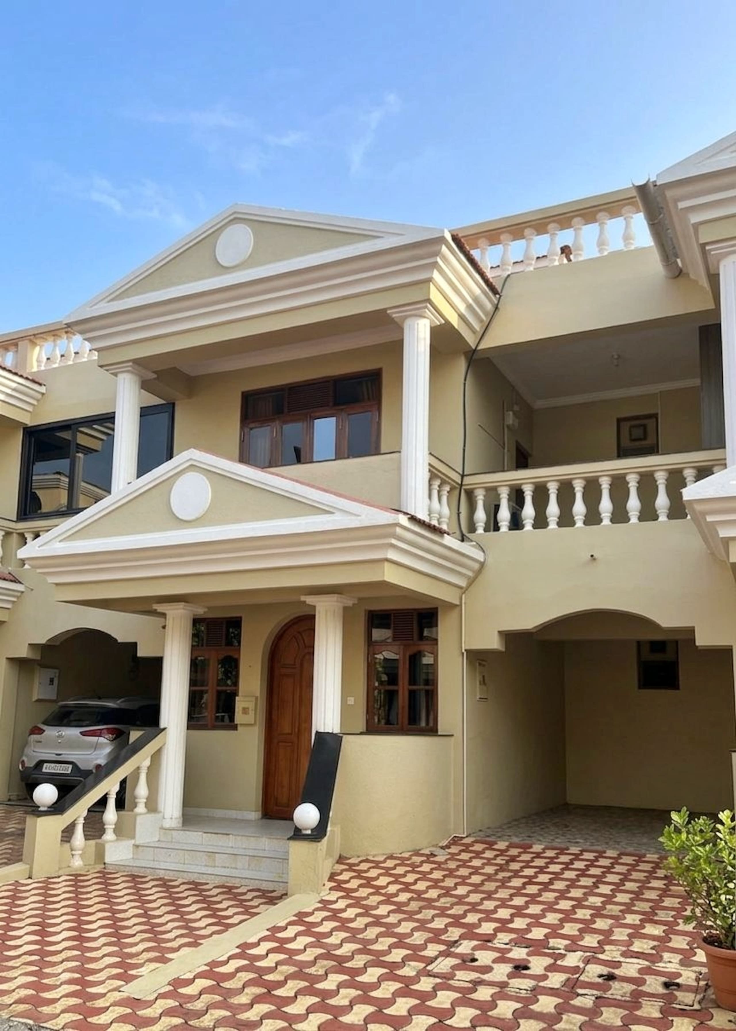 Poolside 2BHK Row House in Benaulim, Goa 7
