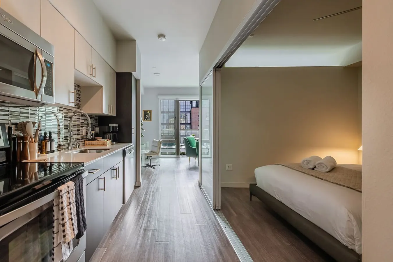 The Astra Suite Pioneer Sq Gem 15
