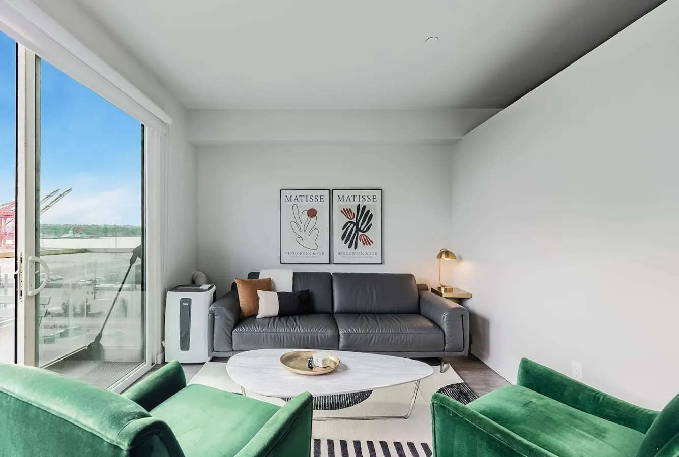 The Astra Suite Pioneer Sq Gem 3