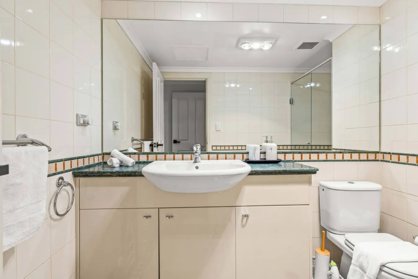 Birchgrove Harbour Escape 20
