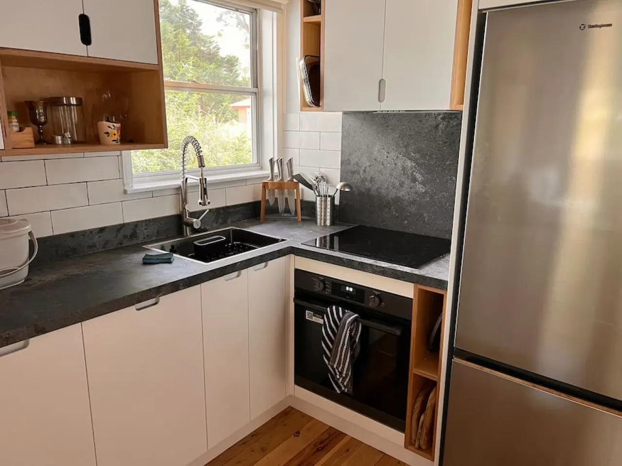 Sunflower - Cozy Cabin, Lake, Pet & Family Friendly 19