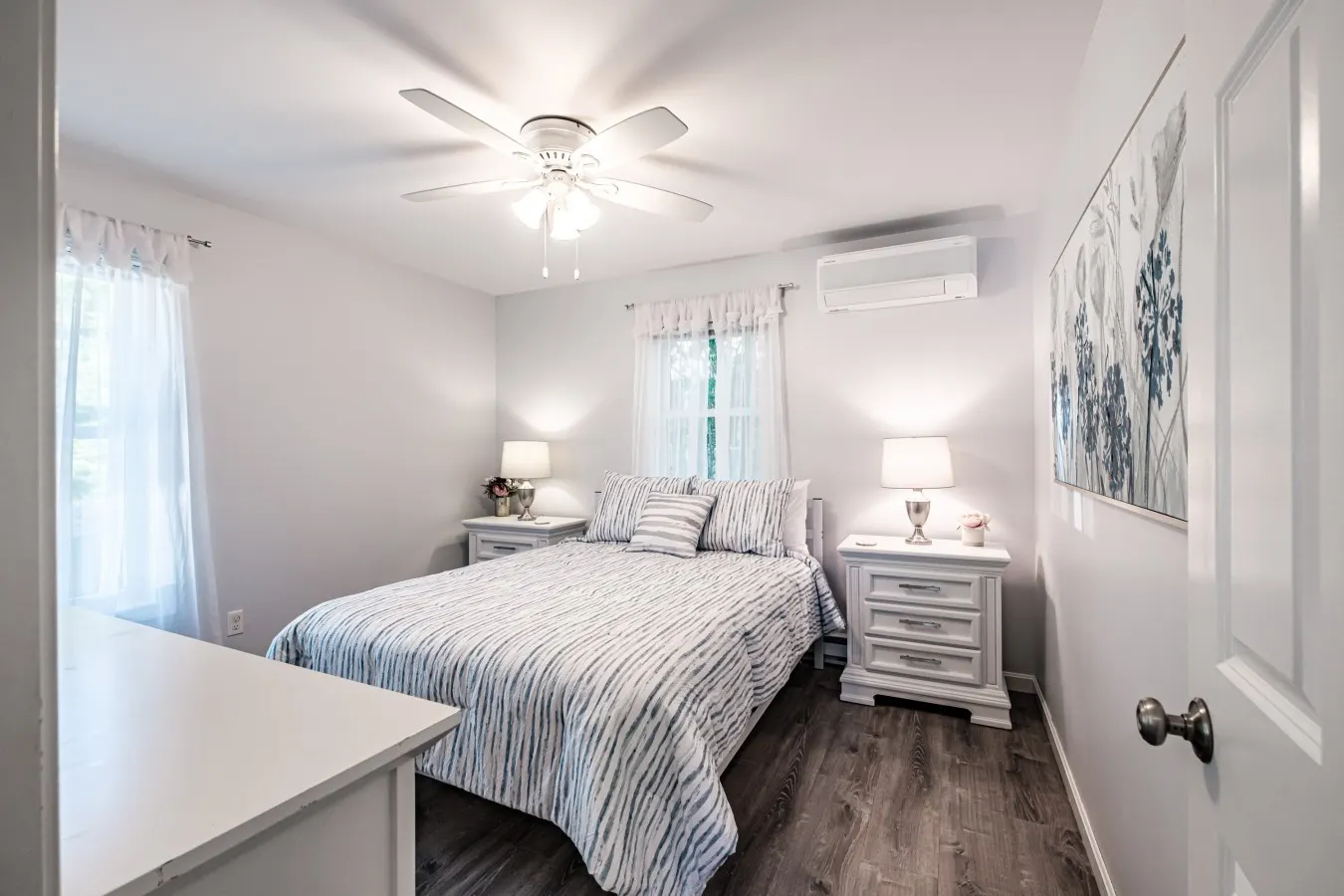 Calm Waters- a Newly Renovated Home on Sebago 19