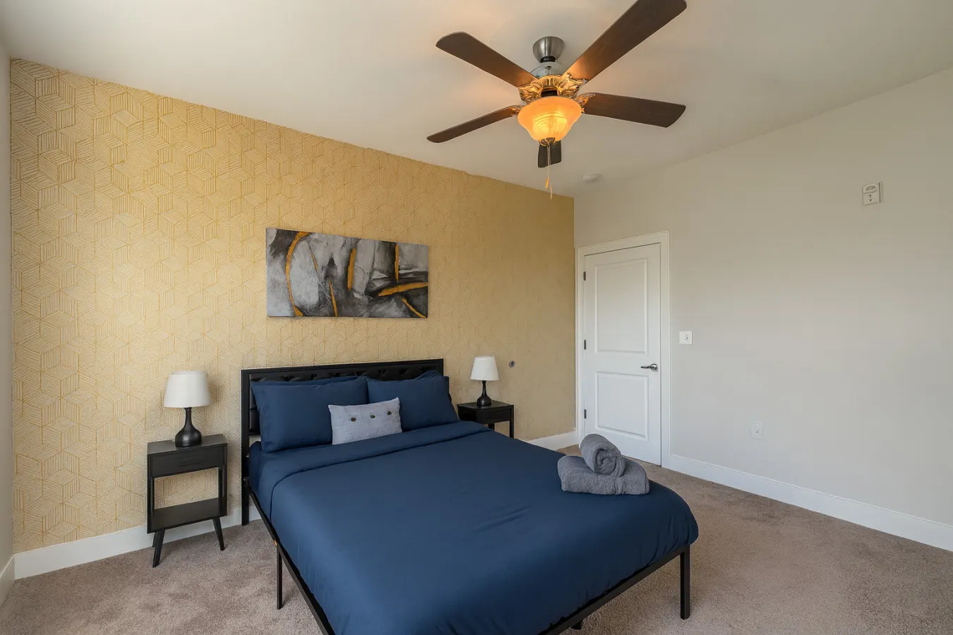 Luxury 2BR Condo Steps from UAB Campus 4th 12