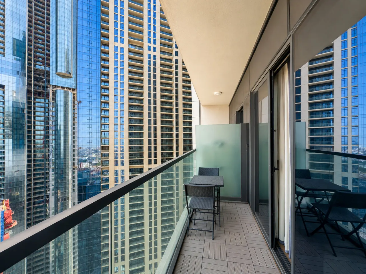 Dream Shoma -Cozy Studio In Business Bay 17