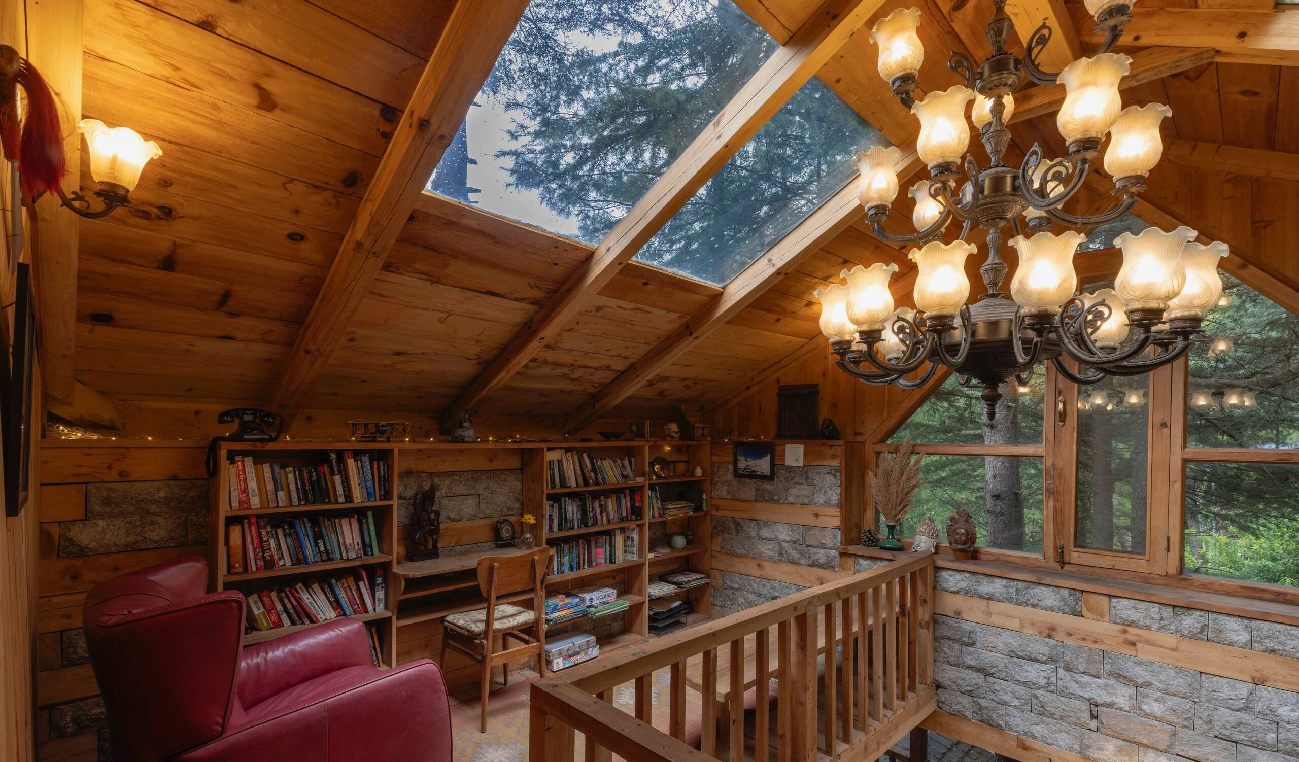 Wood House - Kudrat-A Boutique Homestay in Tirthan 13