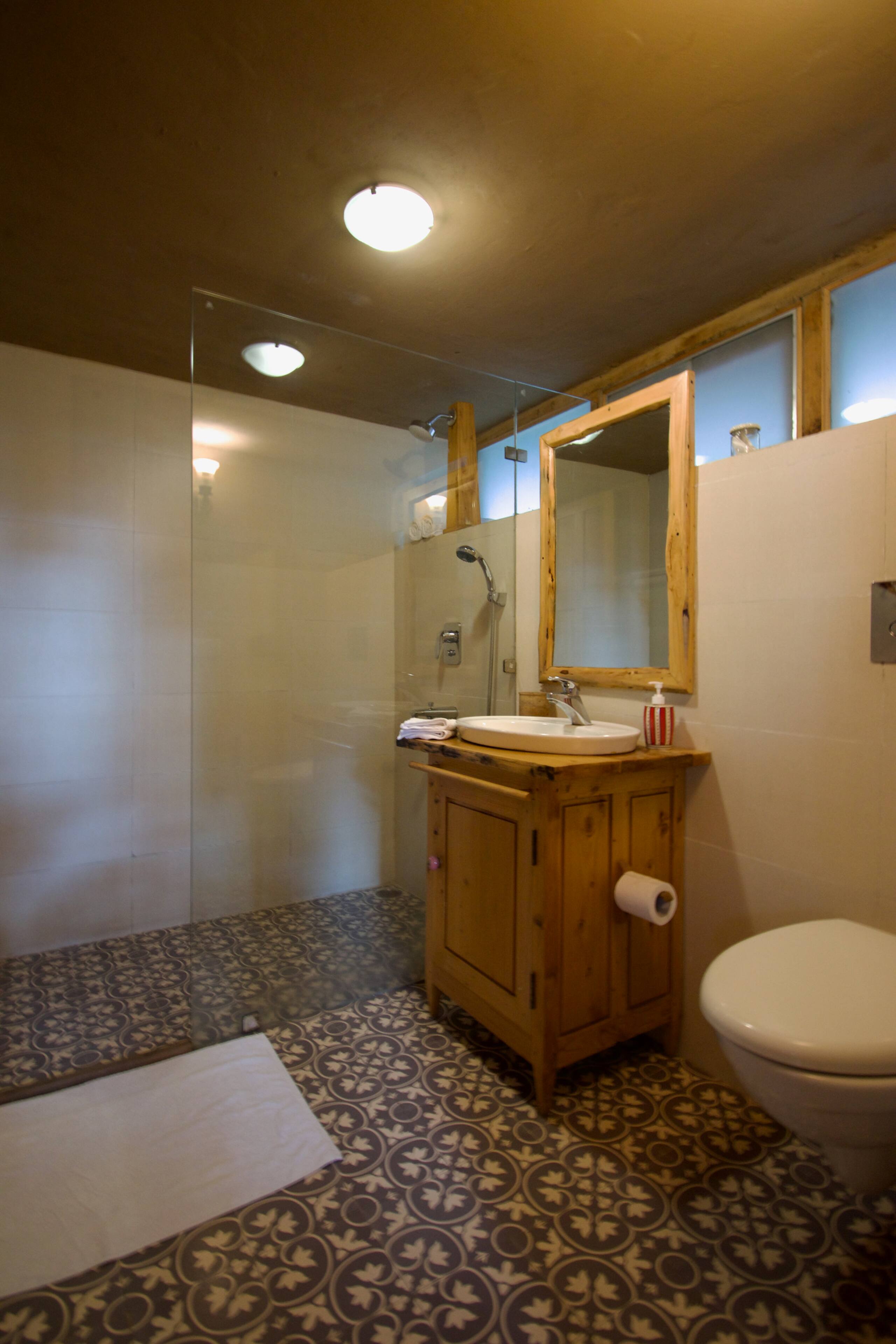 Wood House - Kudrat-A Boutique Homestay in Tirthan 30
