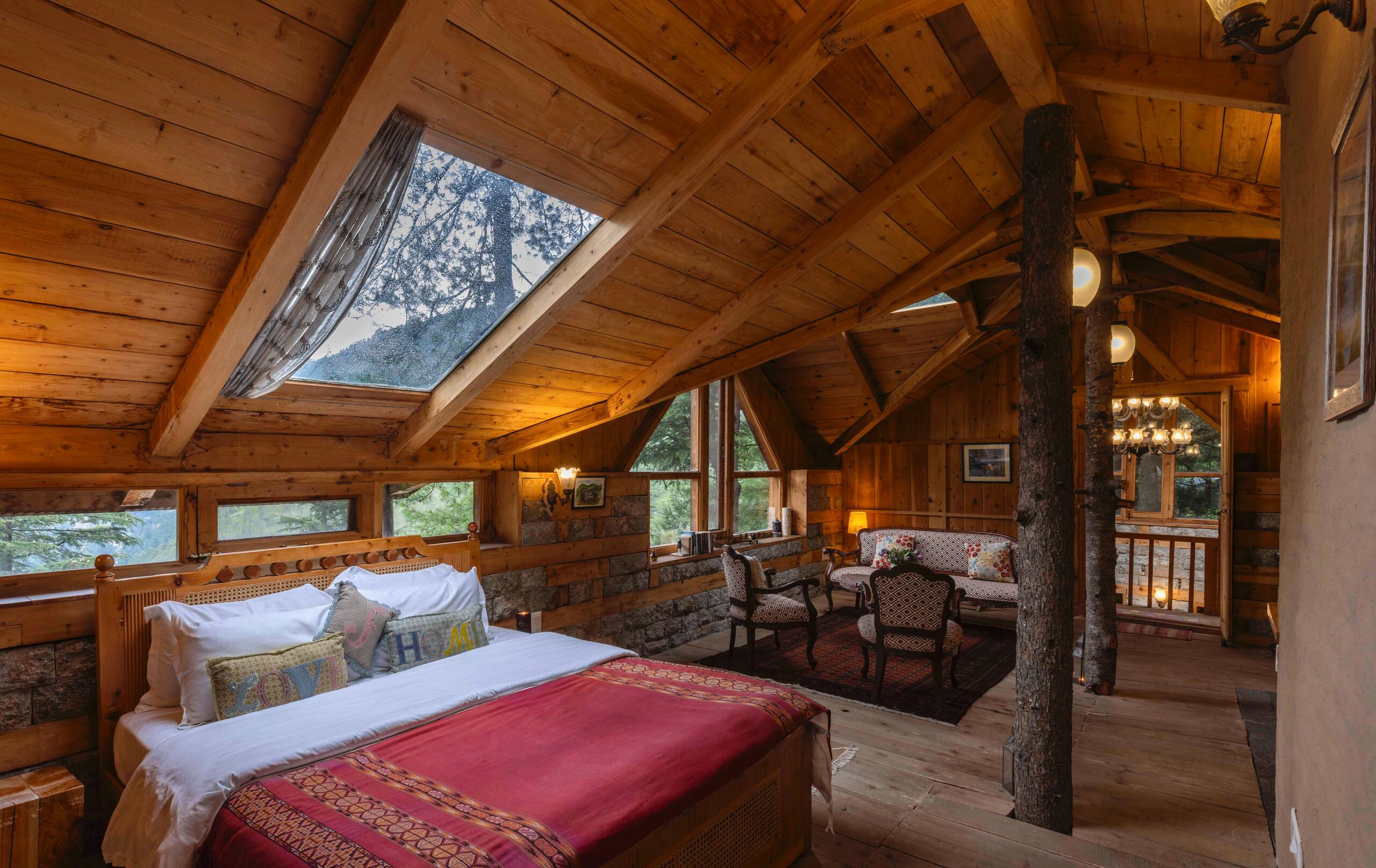 Wood House - Kudrat-A Boutique Homestay in Tirthan 2