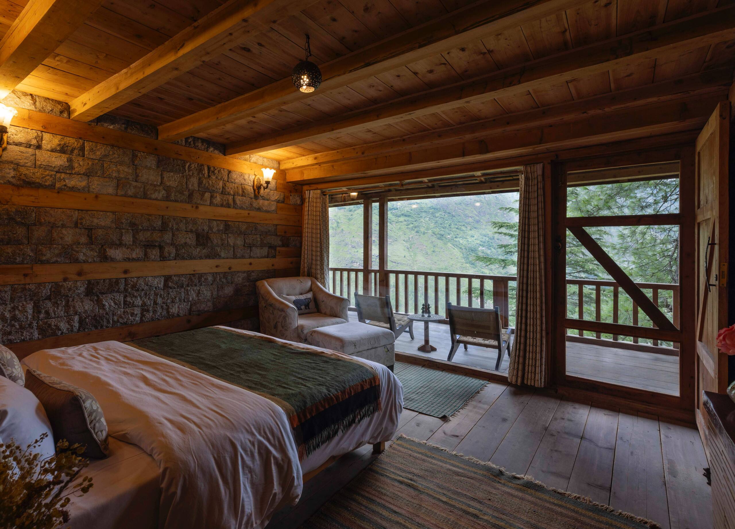 Wood House - Kudrat-A Boutique Homestay in Tirthan 20